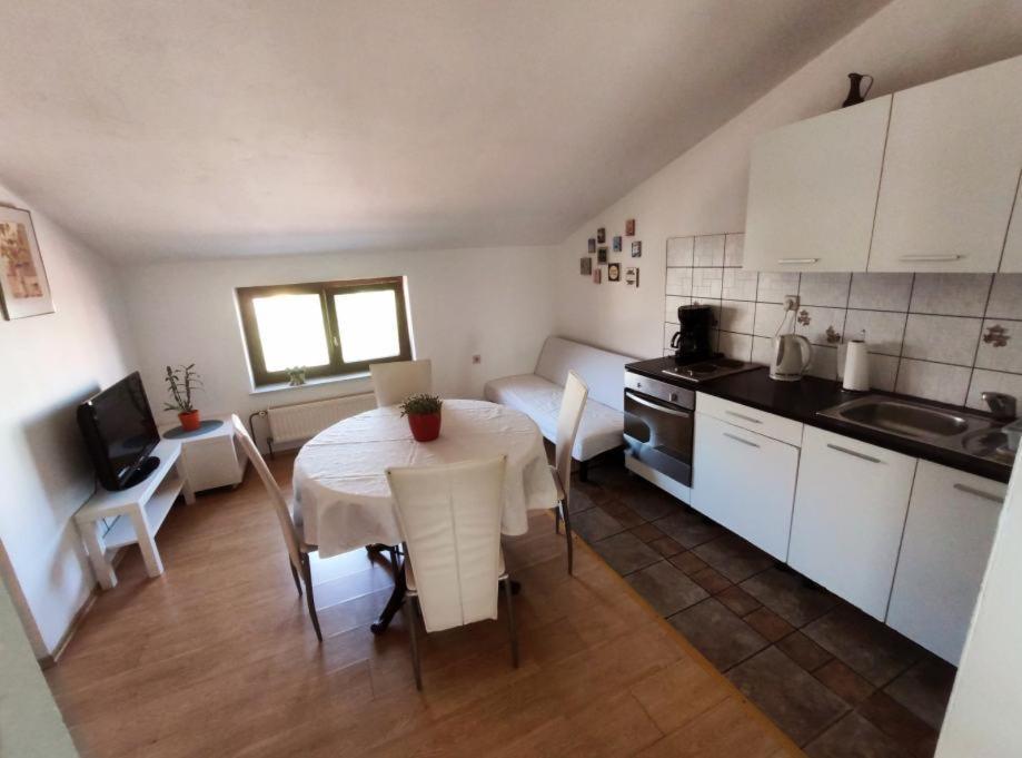 Ana Apartmán